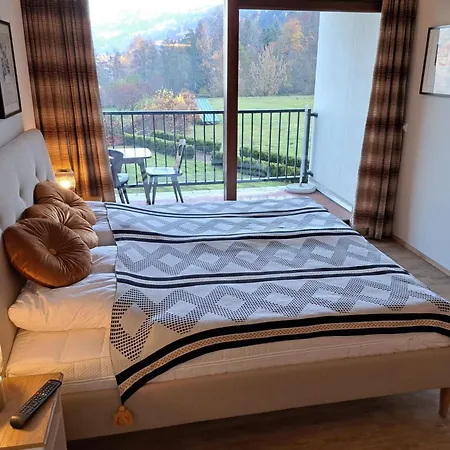 Landskron Seezugang By Interhome *