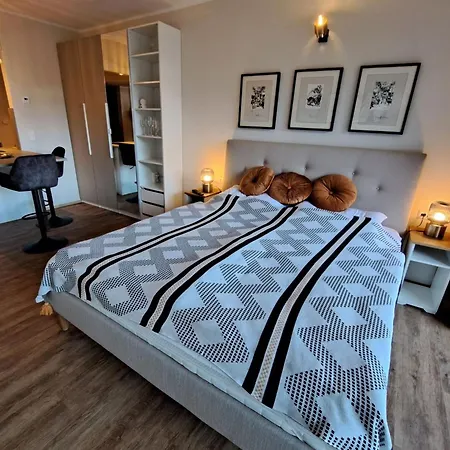 Landskron Seezugang By Interhome